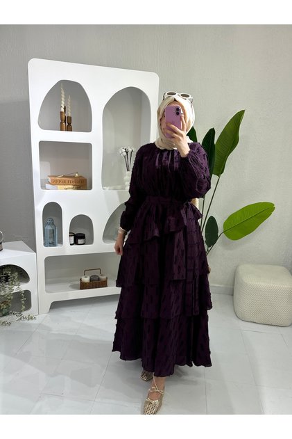 KAT KAT TESETTÜR BOYDAN ELBİSE