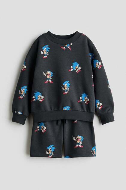 2-piece sweatshirt and shorts set