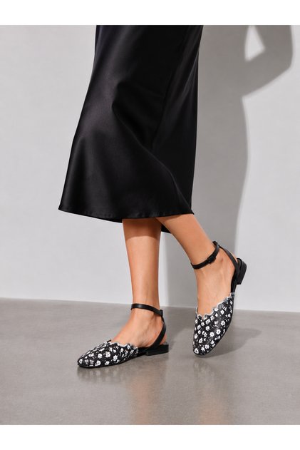 Women's Black Floral Patterned Wavy Toe Adjustable Buckle Ankle Band Round Toe Ballerinas