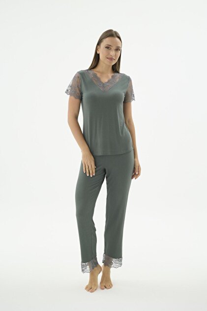 Kadın Kısa Kollu Dantel Detaylı V Yaka Kaşkorse Koyu Yeşil Pijama Takımı C8T0N471