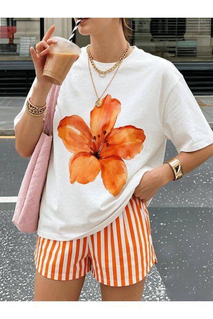 Women's Orange Flower Printed Oversize Crewneck T-Shirt