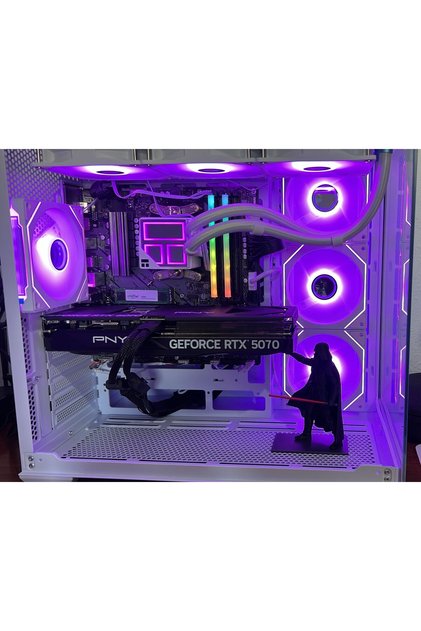 3D Baskı Ekran Kartı Destek Ayağı – Figürlü GPU Destek Standı – Bilgisayar Kasa Aksesuarı