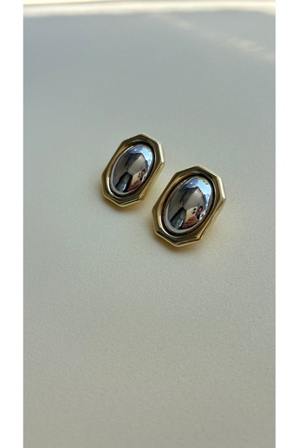 Kadın Gold Renkli Pirinç Ayna Görünümlü Geometrik Vintage Çivi Küpe 2x2,5 cm