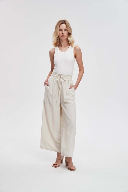 Solid Wide-Leg Pants
