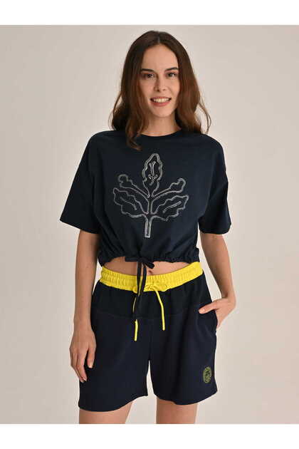 KADIN TREND HOLOGRAM BASKI TSHIRT