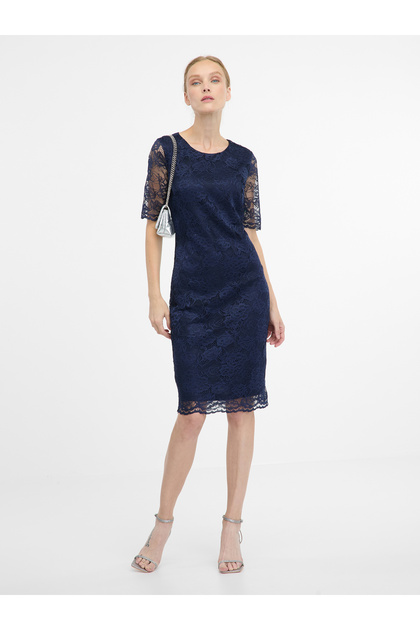 Rochie de damă modră, tip furou, până la genunchi.