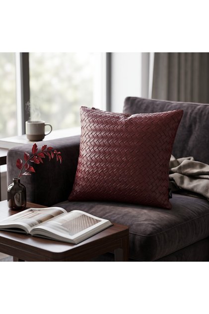 Rovella Desenli Premium Suni Deri Dolgulu Kırlent 45x45
