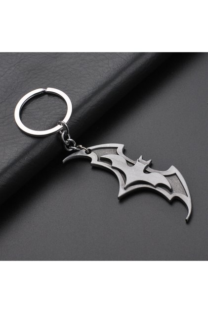 Silver color Bat Keychain Anime Creative Keychain High-End Car Couple Men and Women Keychain Bat