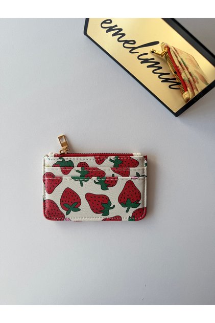 Women's Strawberry Detailed Zippered Card Holder Patterned Mini Wallet with Multiple Compartments