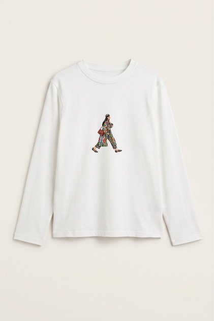 Women's Long Sleeve T-Shirt with Ethnic Walking Print in White – Stretchy Fabric, Comfortable Fit, Crew Neck