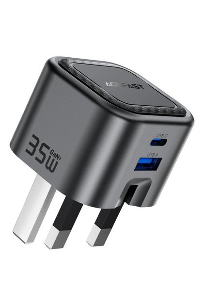 شاحن A120 GaN بقوة 35 واط مع منافذ USB-C و USB-A (قابس بريطاني)