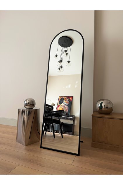 Siyah Metal Çerçeveli 160x40 Cm Oval Ayaklı Boy Aynası