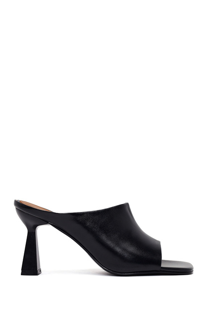Women's Black Heeled Leather Slippers 26Sfd133018