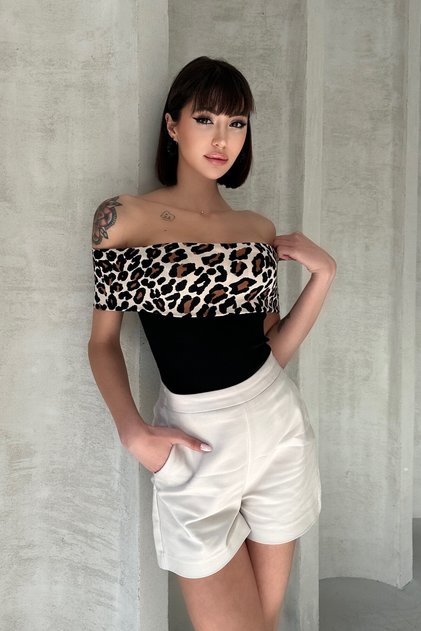 Set of 3 - Madonna Collar, Sleeveless, Flexible Camisole Fabric, Summer Blouse