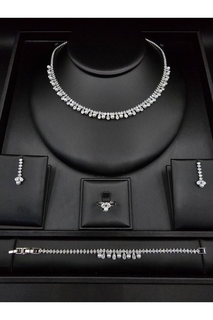 طقم مجوهرات فصوص
