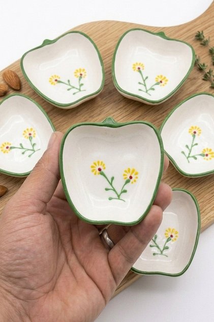 El Yapımı El Boyaması Sarı Çiçek Desenli Elma Model 6'lı Seramik Sosluk & Reçellik & Çerezlik ve Kahvaltı Sunumluk - Yeşil Kenarlı