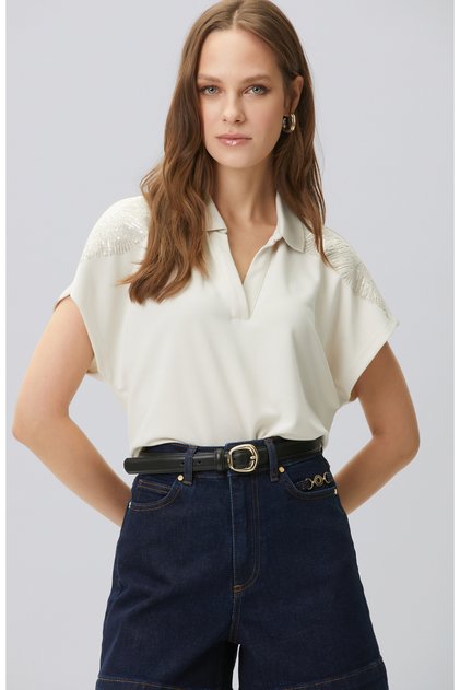 Taş Nakış Detaylı T-shirt