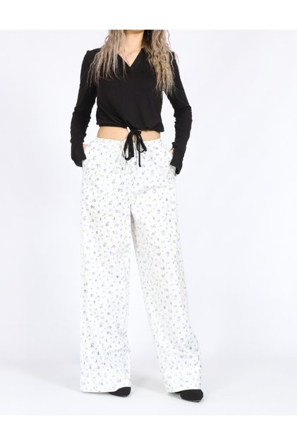 Pantaloni, Alb