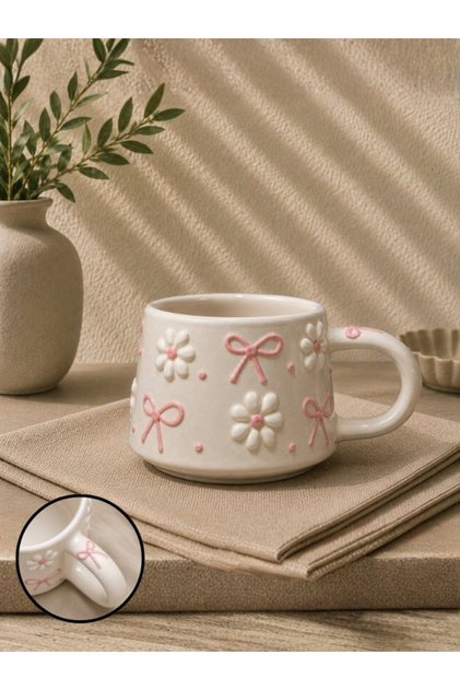 Pembe Kurdeleli, Papatyalı El Yapımı Seramik Kabartmalı Kupa