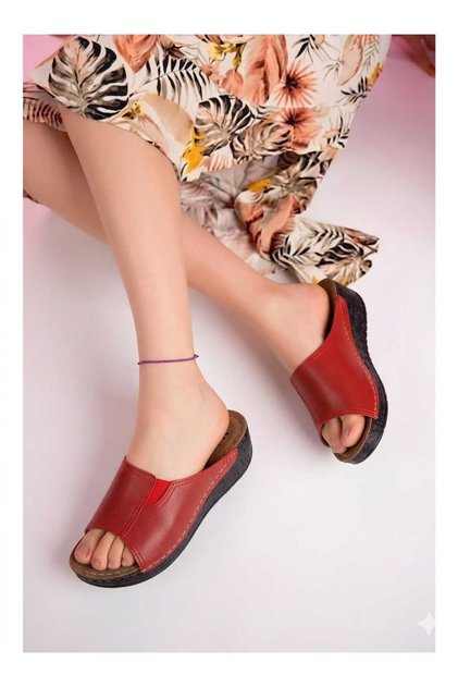 Women's Lightweight Wedge Heeled Comfortable Anatomical Sole Stylish Daily Slippers