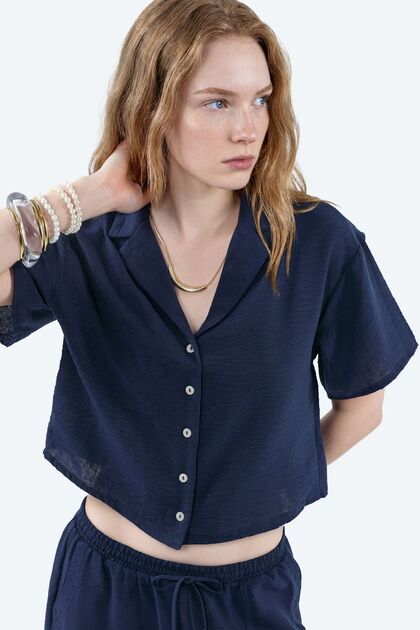 Busem Buttoned Short Textured Shirt