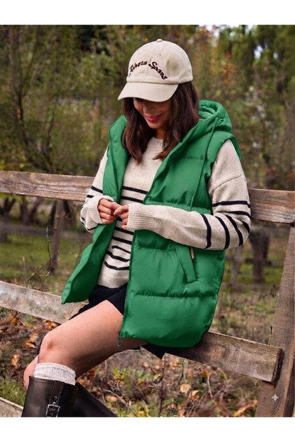 Women's Pistachio Green Hooded Regular Puffer Vest