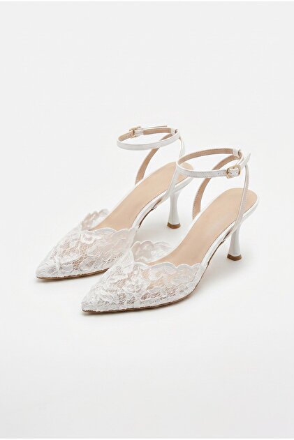 Women's Lace Detailed Pointed Toe Thin Heeled Shoes White