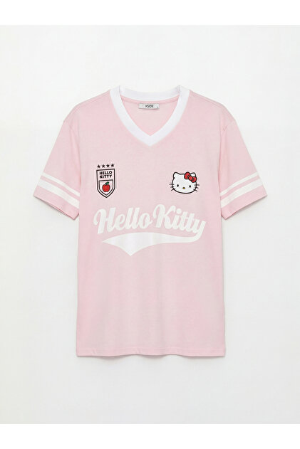 LC Waikiki Pembe V Yaka Hello Kitty Oversize Baskılı Kadın Tişört
