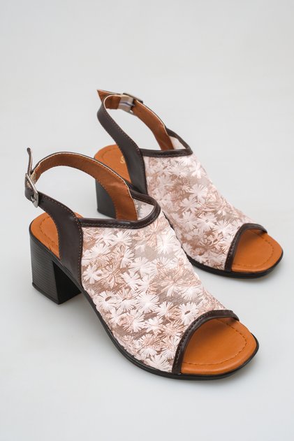 S10Women's Floral Embroidered Mesh Detailed Stylish Breathable Structure Thick Block Heel Sandals Casual and Evening Summer Shoes
