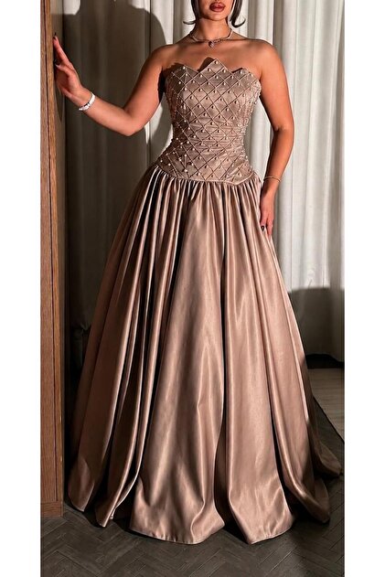 Evening dress with handmade double clutch