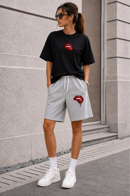 Oversize Women's Shorts Set Crew Neck Short Sleeve T-Shirt Shorts 2-Piece Casual Summer Combination Lip Print