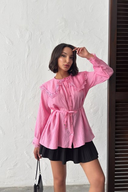 Kadın Pembe Vintage Bebe Yaka Dantelli Kuşaklı Yazlık Uzun Kol Gömlek Tunik