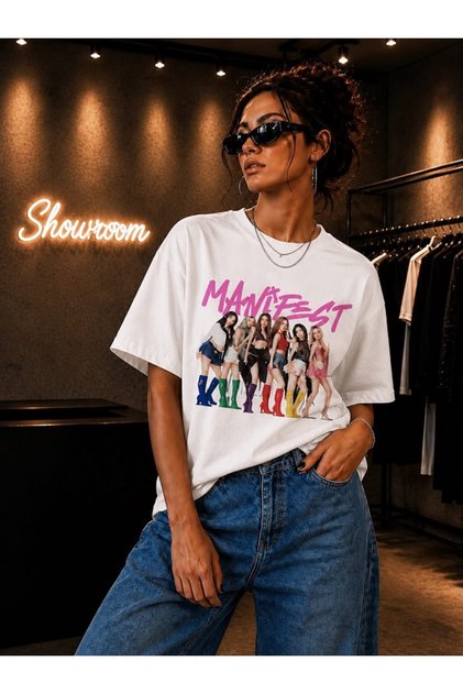 Unisex Oversized T-Shirt with Manifest Print