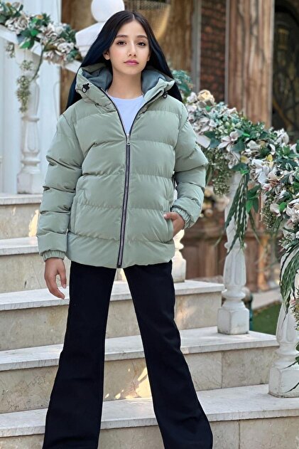 Zaziko Kids Girl's Hooded Pocket Suitica Nova Fabric Winter Coat