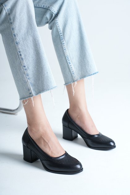 Women's Genuine Leather Casual Heeled Shoes - Black