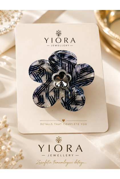 Imported Premium Series Hologram Flower Buckle with Stone Clover Detail in the Center 4cm