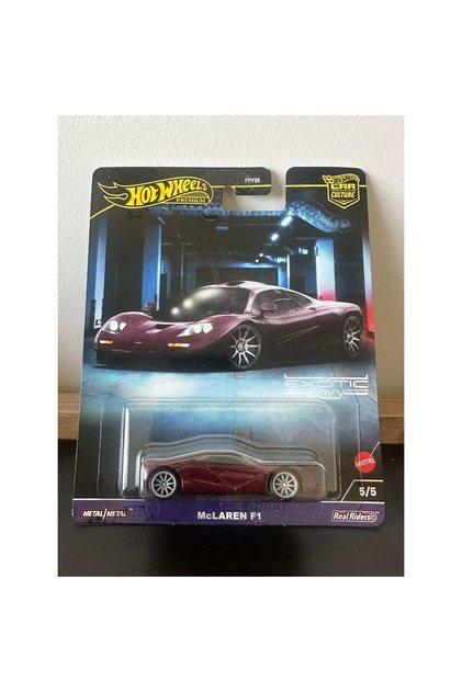 McLaren F1 Premium