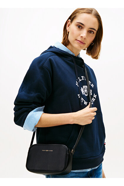 Tommy Hilfiger Siyah Kadın Çapraz Çanta AW0AW18115BDS - Fiyatı
