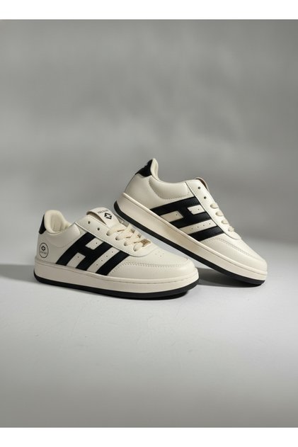 Vintage Look Cream Black Lace-Up Sneakers Nk4158