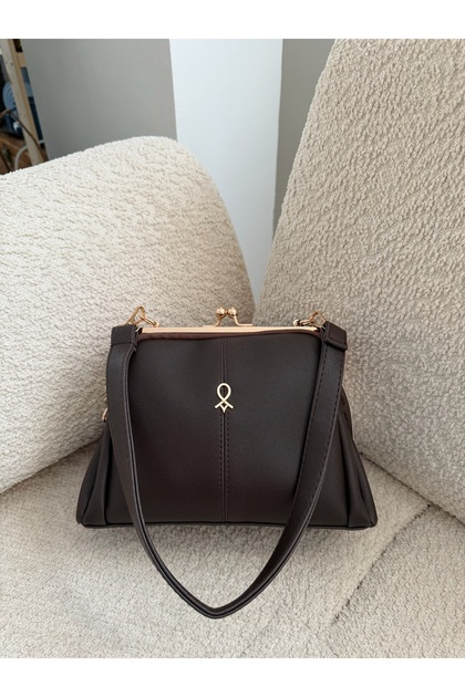 Scholarship Women's Crossbody Hand, Arm and Shoulder Bag
