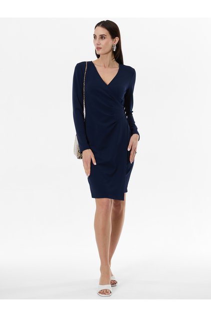 Rochie de damă albastru închis, lungime până la genunchi