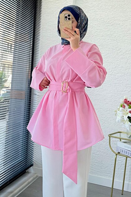 ③まるポン 様 tambourine lightpink MELEK ARAZ Bronş Detaylı Geniş Kemerli Poplin Tunik – Pembe