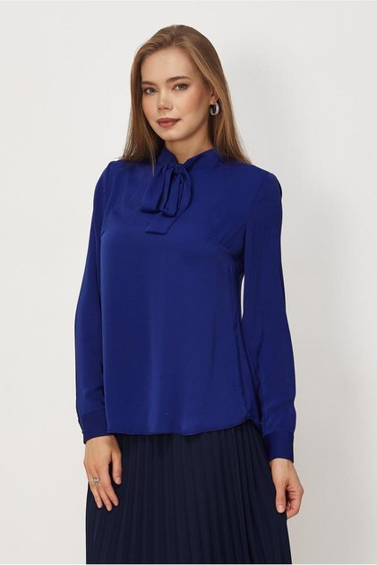 BLUZĂ CU DETAIL DE LEGARE LA GÂT 45395