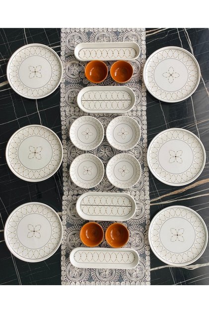 Gold Prestij 6-Person 18-Piece Breakfast Set