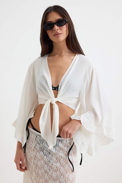 Plaj Crop Giyim Ekru Dokuma Volanlı Bluz TBESS19BB0095