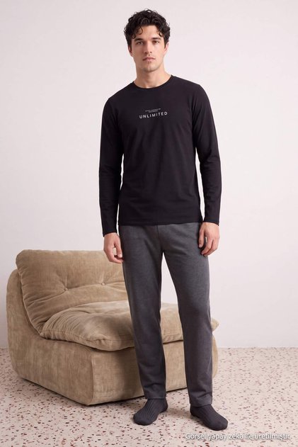 Siyah Regular Slogan Baskılı %100 Pamuk Örme Pijama Takımı TMNAW27PT00001