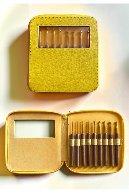 Crochet Set with Bamboo Handles and 9 Bags (Yellow) 2 / 2.5 / 3 / 3.5 / 4 / 4.5 / 5 / 5.5 / 6 mm