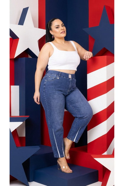 Plus Size Elastic Waist Pocketed Lycra Denim Mom Cut Women's Trousers