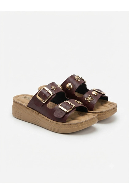 Metal Figure Detailed Double-Strapped Orthopedic Comfort Sole Slippers