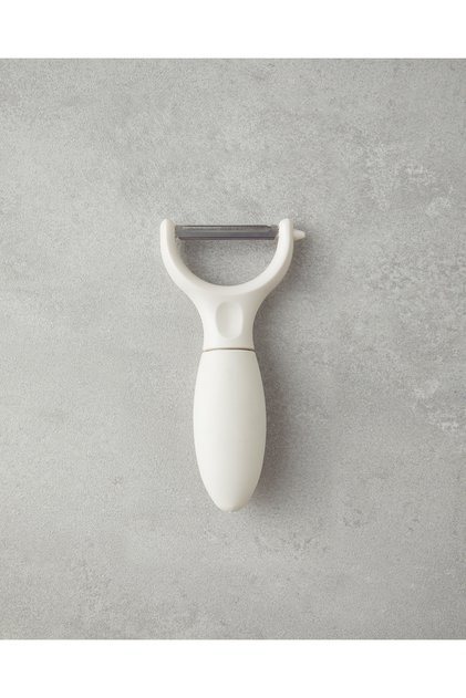 Colessa 15 cm Cream Plastic Peeler